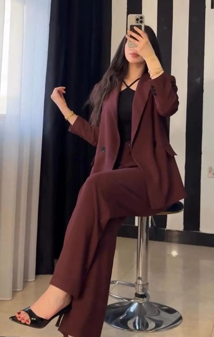 Ensemble Costume Rouge